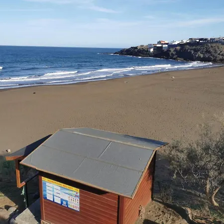 Casa La Buena Ola * Playa Del Hombre